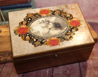 ヴィンテージ木製ジュエリーボックス。天使、小物入れ、7フィート