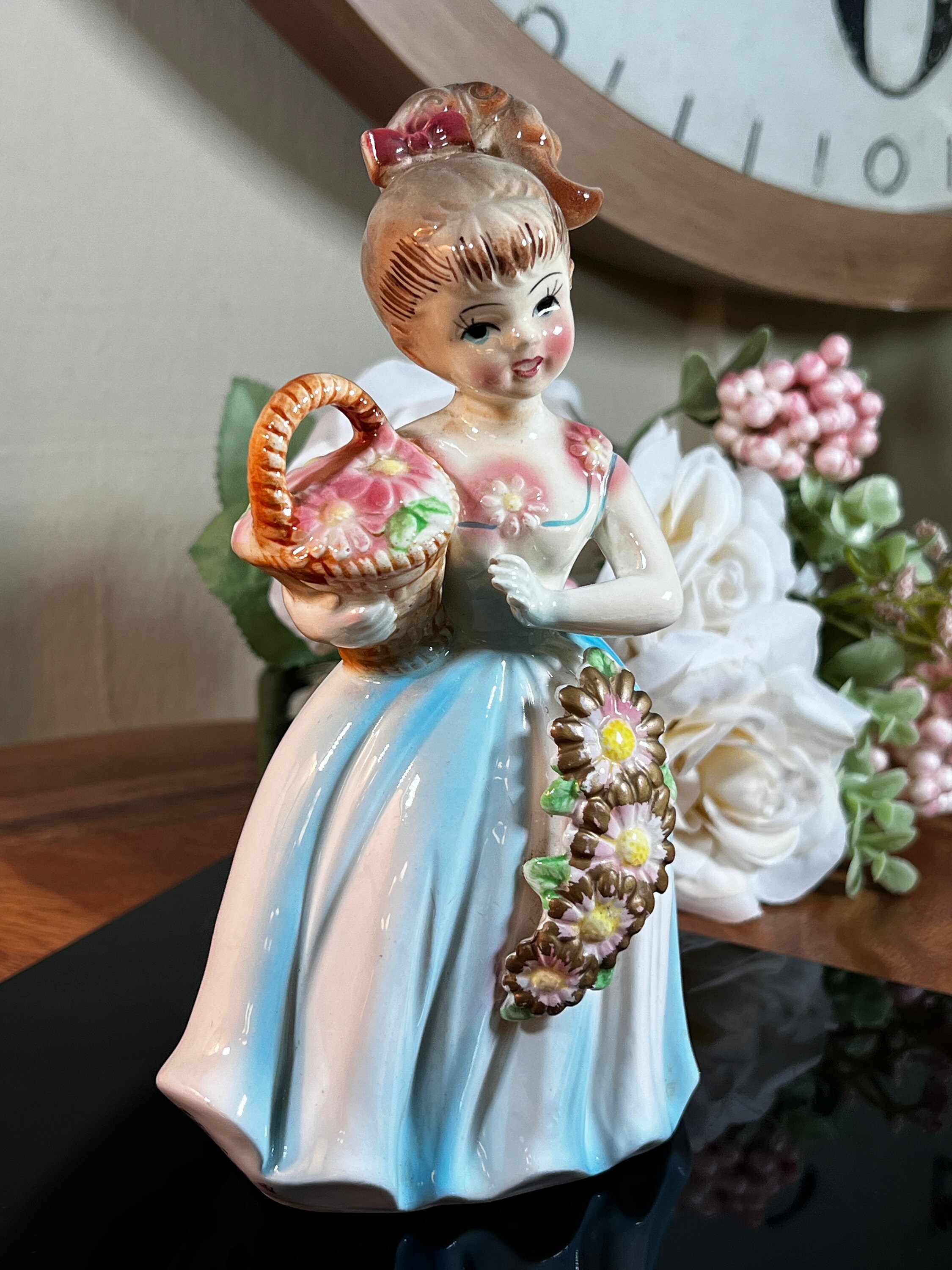 Vintage, Porcelain Girl, Blue Dress, With Pony Tail, Holding