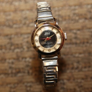 Vintage Basis Deluxe Anti magnet Stretch Band Wrist Watch, Swiss Made   B91-3-18