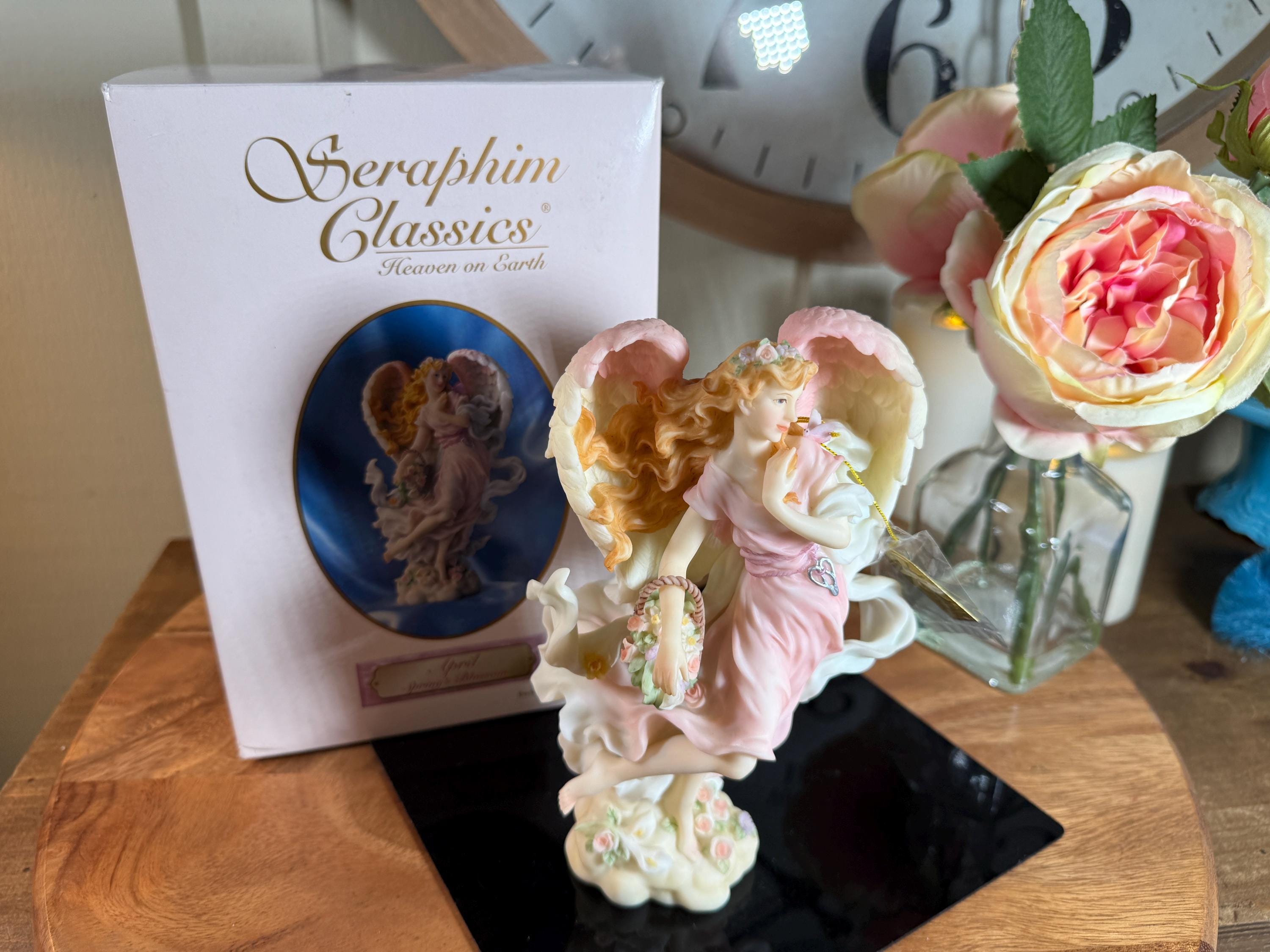 Seraphim Angel Classics, April, Springs Blossom, Angel With Basket