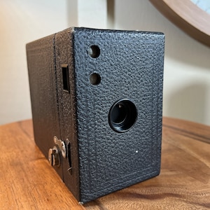 VINTAGE, Antique, Eastman, Kodak, Box Camera, Made in NY, 6.5&quot;, 1920&#39;s, Display Camera   B105-3-10