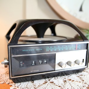 Vintage Wittnauer AM/FM Clock Radio, Longines Symphonette Apolo 360, Clock Radio, 1970&#39;s, 9 Inch, Radio Non Working   B20-1-6