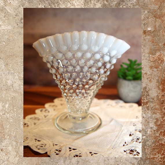 フェントン　Fenton ホワイトオパールセント　スワール　フラワーベース フェントン Fenton ホワイトオパールセント スワール フラワーベース