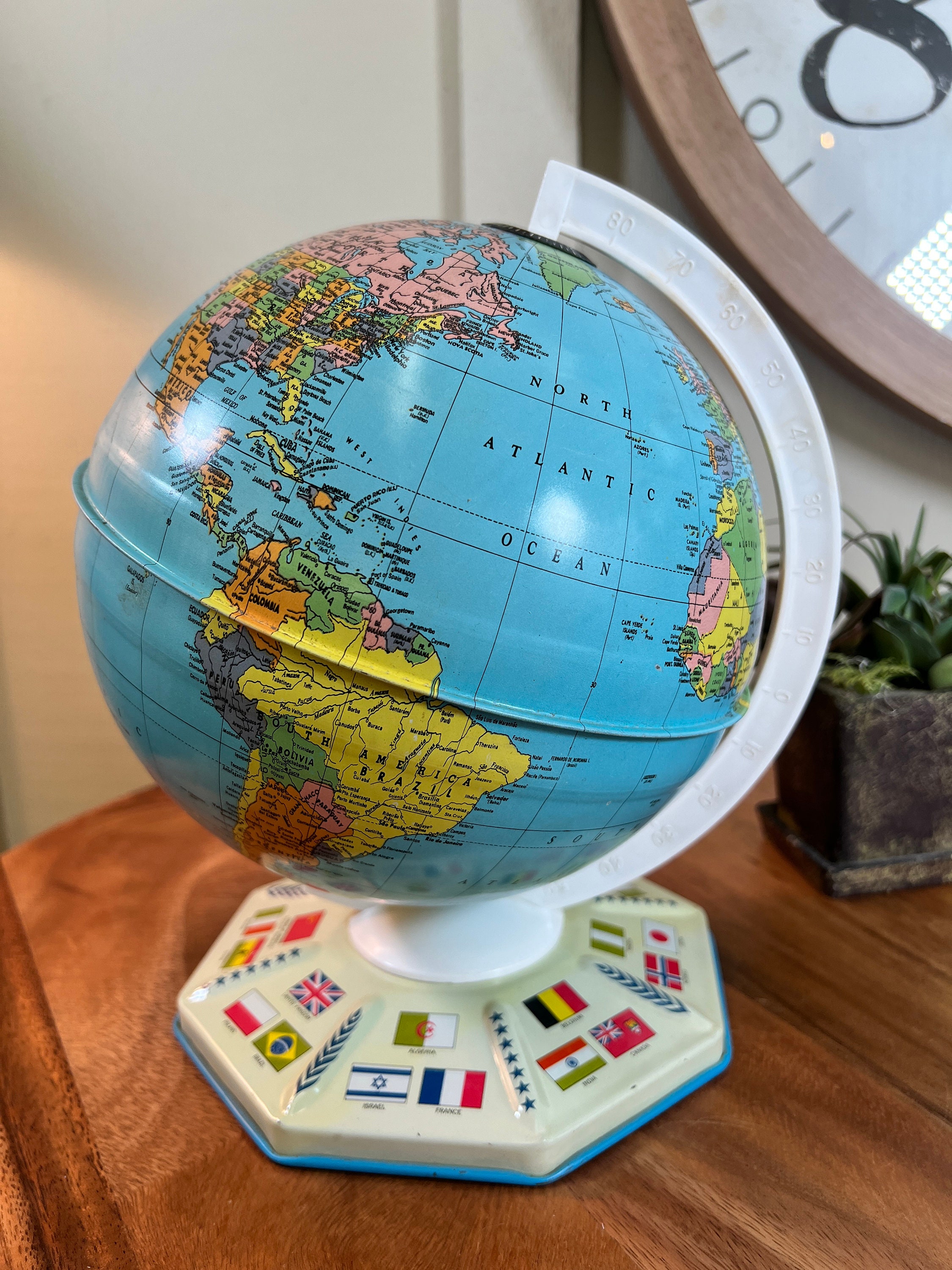 Vinage United Nations Tin Globe, J. Chew, Burlington N. J, RARE