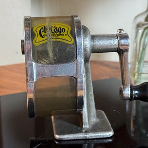 Temperamatite vintage, Chicago, Kansas, metallo e plastica, a manovella, 5", stile scuola, da collezione, anni '20 B114-5-29 (#1)