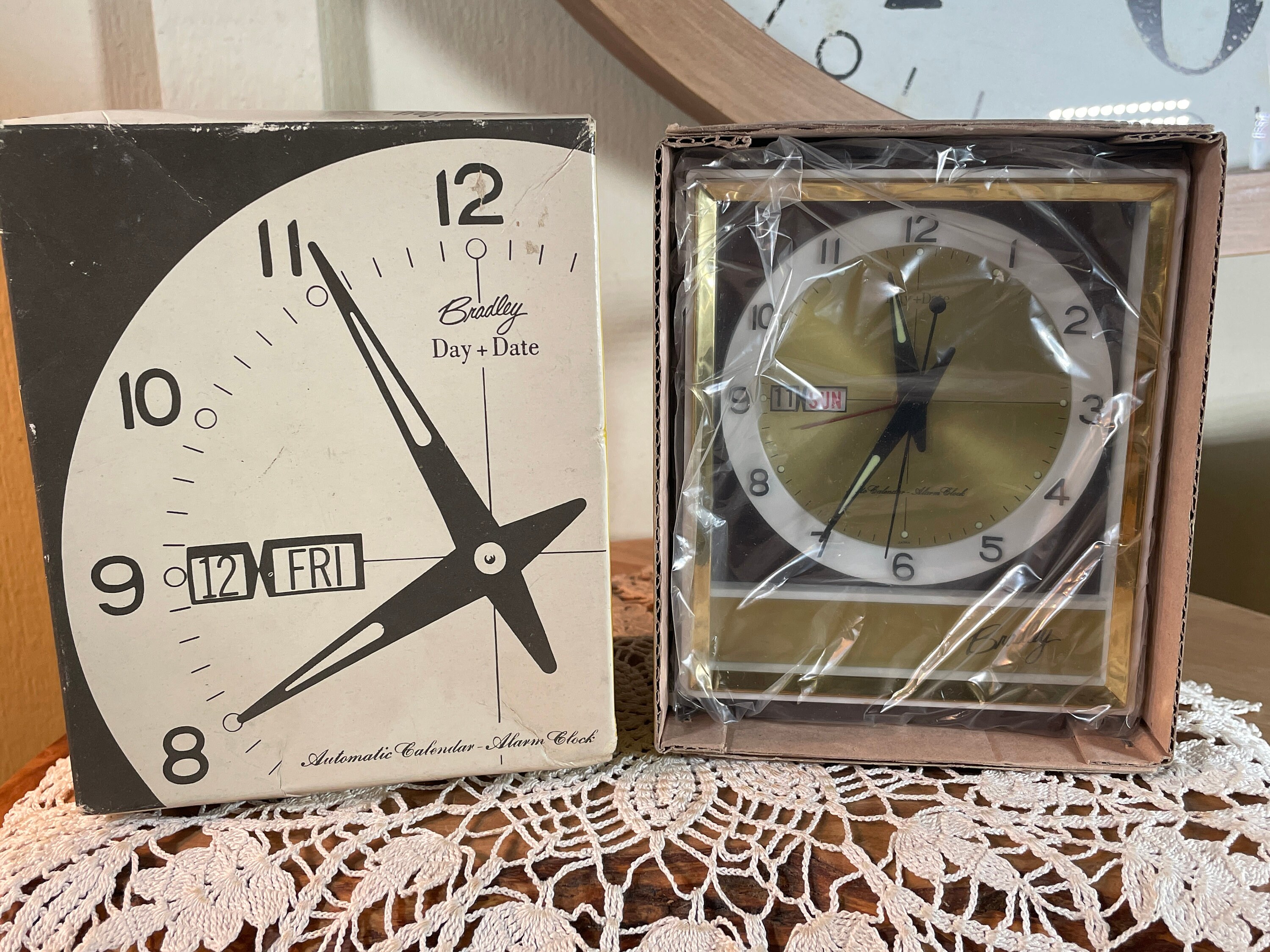 Vintage Bradley Alarm Clock Mid Century Windup Day Date Etsy