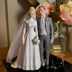 Vintage, Wedding Cake Topper, Treasured Memories, Wedding Couple, Enesco, Special Day, 1984, #60569, 8&quot;, Porcelain   B125-7-2