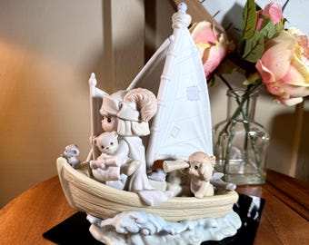 Vintage 1983 Precious Moments Precious Memories E-2828 Porcelain