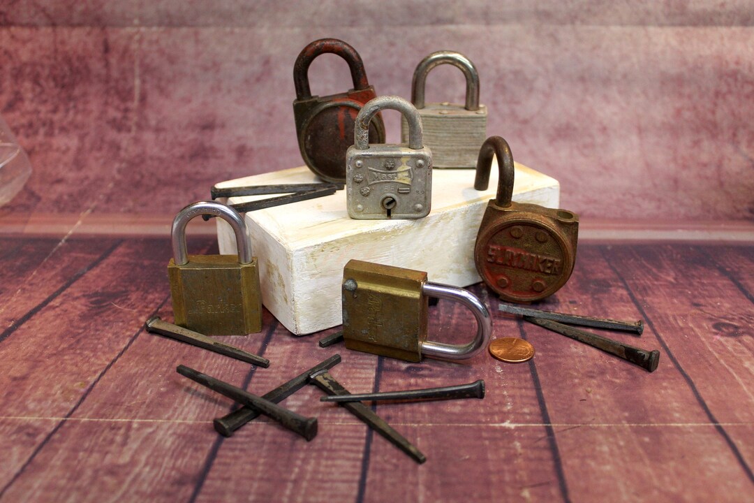 Set of 6 Vintage Antique Paddle Locks With Antique Barn Nails Etsy