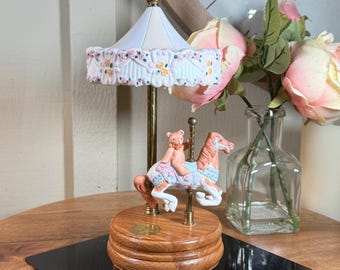 レフトン　カルーセルコレクション　メリーゴーランド　オルゴール　アメリカ⑦ ヴィンテージ レフトン製 メリーゴーランドの馬、磁器製、木製台座
