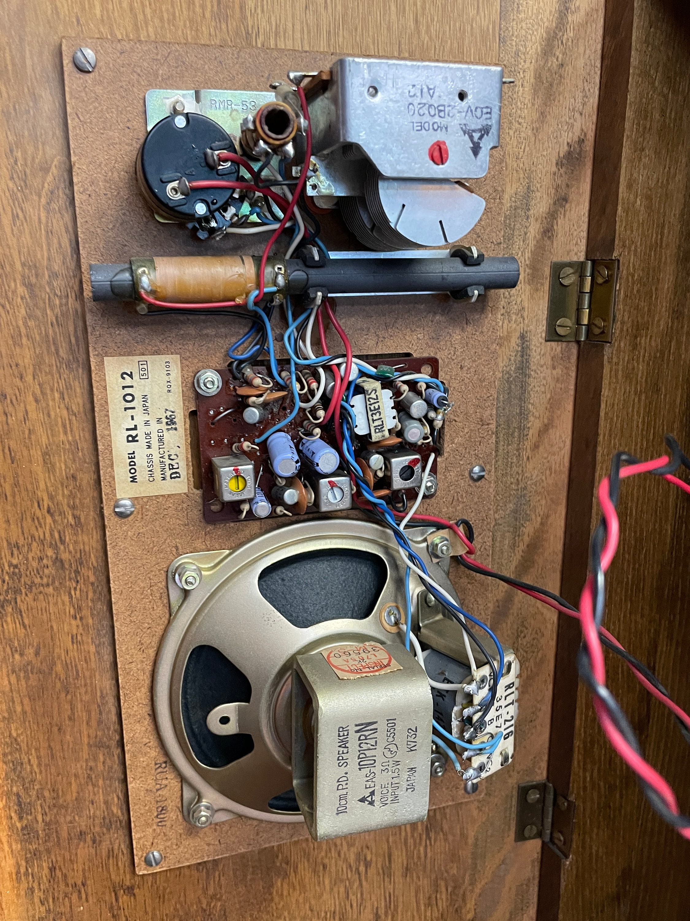 ヴィンテージ木製壁掛け電話型AMラジオ、ノベルティラジオ、1967年製