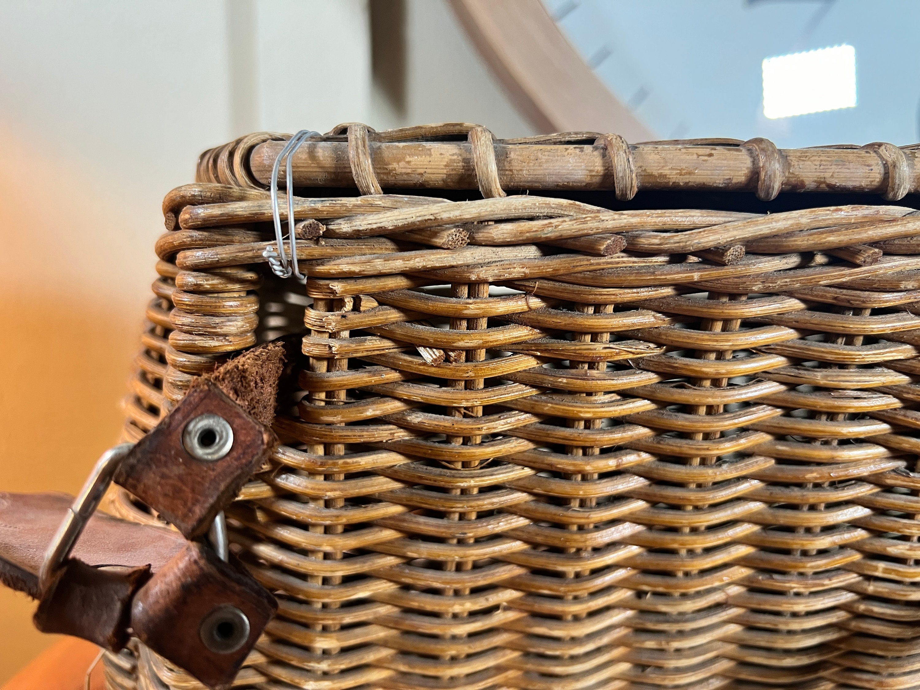 Panier De Pêche Vintage Osier Et Cuir – Pêche à La Mouche Truite – Britannique HK