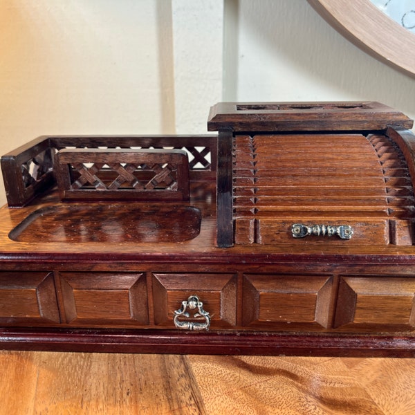 Vintage Mens Wood Dresser Box, Valet, Wood , Wallet,  Dresser , Top Organizer,  Jewelry Box, Roll Top, Lattice, 13", 1980's   B6-3-10  (#1)