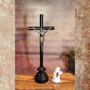 Vintage Black Wood, Stand Up Jesus on Crucifix, 10.5&quot;, 1960&#39;s, Religious   B82 -11-1