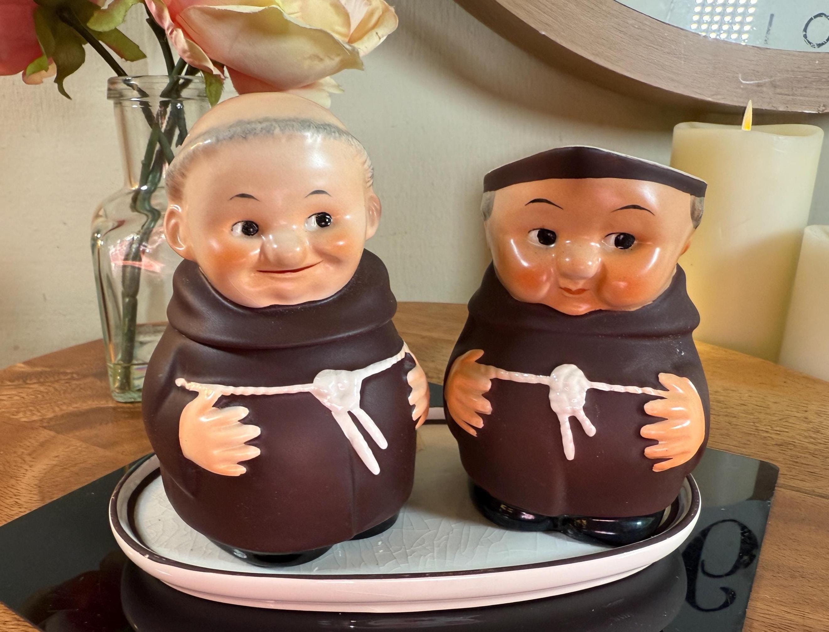 西ドイツ　GOEBEL 修道士のシュガーポット West Germany Monk - Etsy