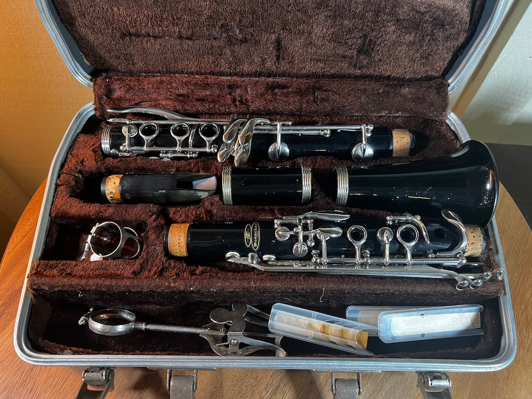 Vintage, Buescher, Black, Aristocrat, With Hard Case Musical