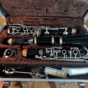Vintage, Buescher, Black, Clarinet, Aristocrat, With Hard Case - Musical Instrument, 1970&#39;s   112-5-23
