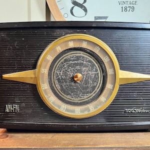Vintage, RCA, Victor, Bakelite Brown, Golden Throat, AM, Tube Radio, Large, 18 Inch, Non Working   B3/5