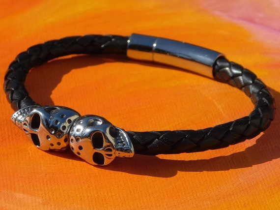 Twin skull deals bracelet
