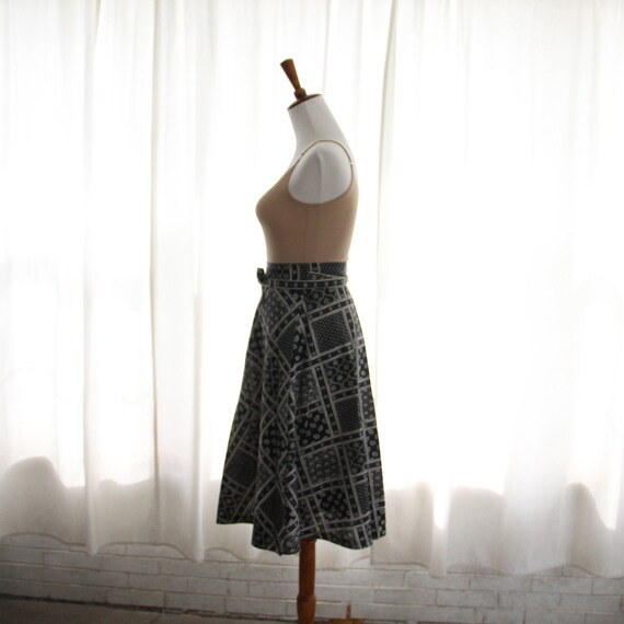 70s Vtg Wrap Skirt Black Paisley Bandana 2 XS Wom… - image 5