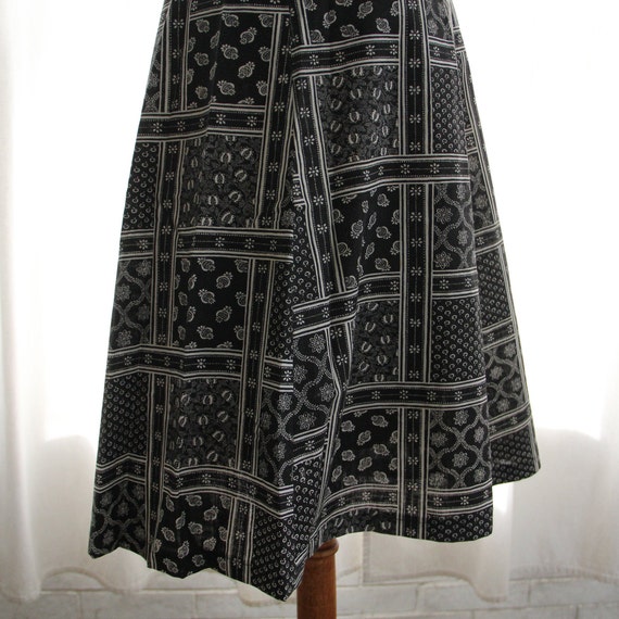 70s Vtg Wrap Skirt Black Paisley Bandana 2 XS Wom… - image 7