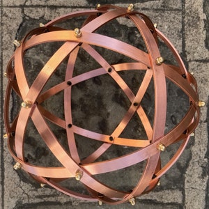 Genesa Penta copper 21 cm diameter, 10 mm wide bands and fixing with brass blind nuts