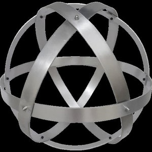 Genesa Crystal in Brushed Natural Aluminium, 32 cm in diameter, bands 25 mm wide, symmetrical and fixed with grey blind nuts
