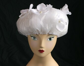 Shower cap with white pearls n petals flower's.