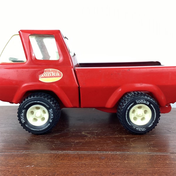 1970s Red Metal Tonka Toy Truck