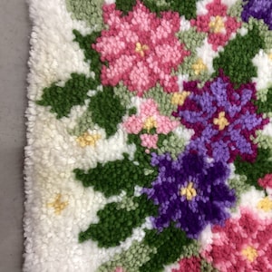 Vintage Floral Wall Hanging, Latch Hook Yarn Art