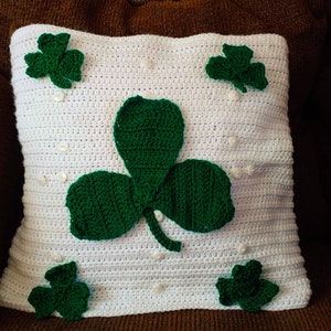 Crochet PATTERN: Shamrock Appliqué in 2 Sizes for Irish, Ireland, St. Patrick&#39;s Day -- Year-Round Pillow Series