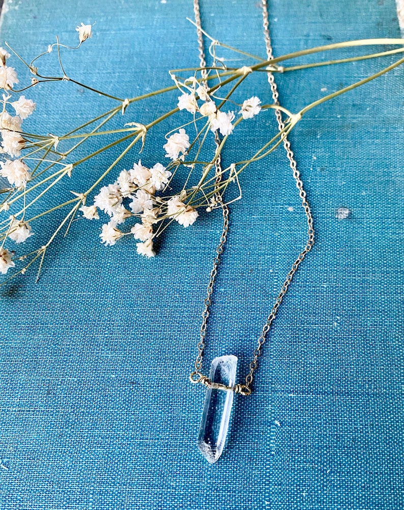 Healing Boho Gemstone Necklace Minimalist Quartz Crystal Pendant Necklace Customizable Reiki Necklace Terminated Quartz Crystal Jewelry