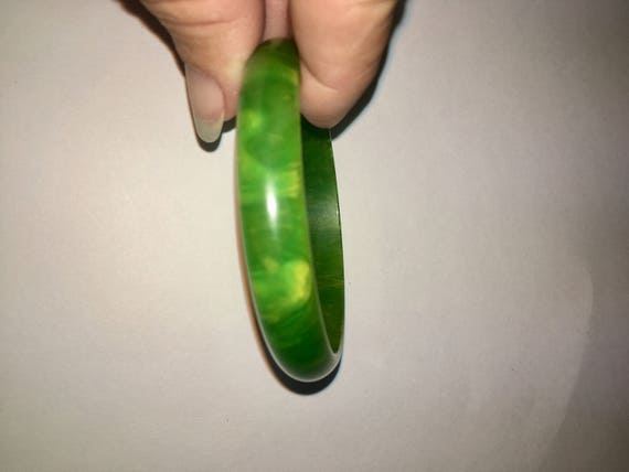 Bakelite Bracelet Glossy Green Spinach Marble Sim… - image 6