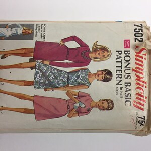 Vintage 1960s Simplicity 7502 fitted dress with bodice and skirt variations sewing pattern
