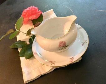 Gravy Boat with attached underplate. Vintage Yamaka China. Mid-Century China Shabby Chic China, Cottage Chic China