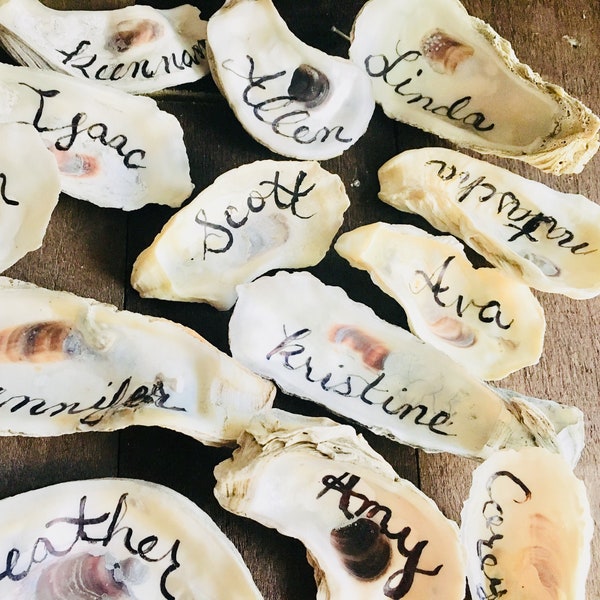 Personalized Natural Oyster Shell / Place cards / Name Place Setting / Bridal Shower / Wedding Favor / Bridal Luncheon / Gifts for Her