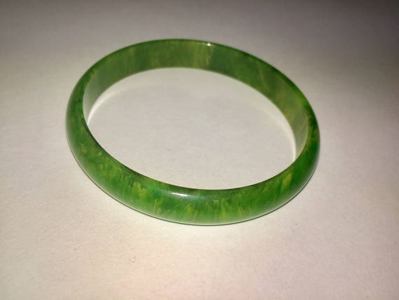 Bakelite Bracelet Glossy Green Spinach Marble Sim… - image 4