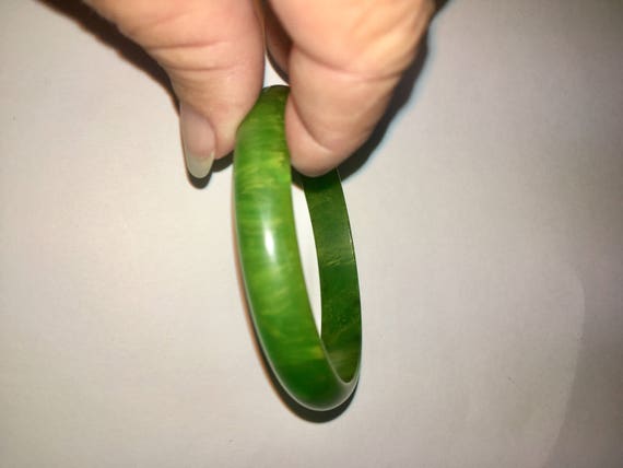 Bakelite Bracelet Glossy Green Spinach Marble Sim… - image 5