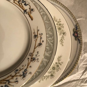 Vintage Mismatched China Wedding Plates  Bridal Luncheon / Set of 4 / Cottage Chic / Shabby Chic / Pope Gosser / Hutschenreuther Selb / 2001