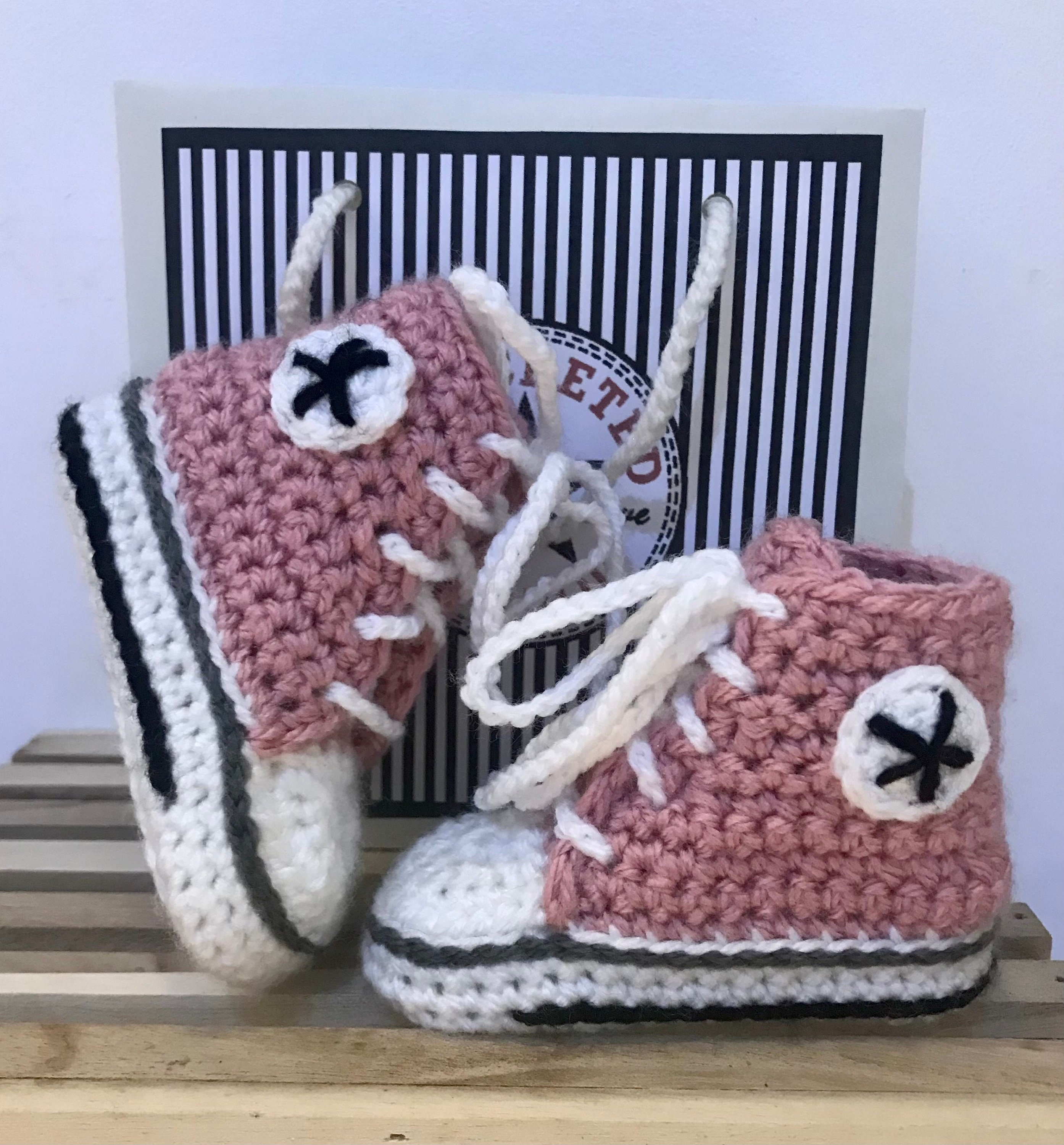 Converse baby booties knitting pattern sale