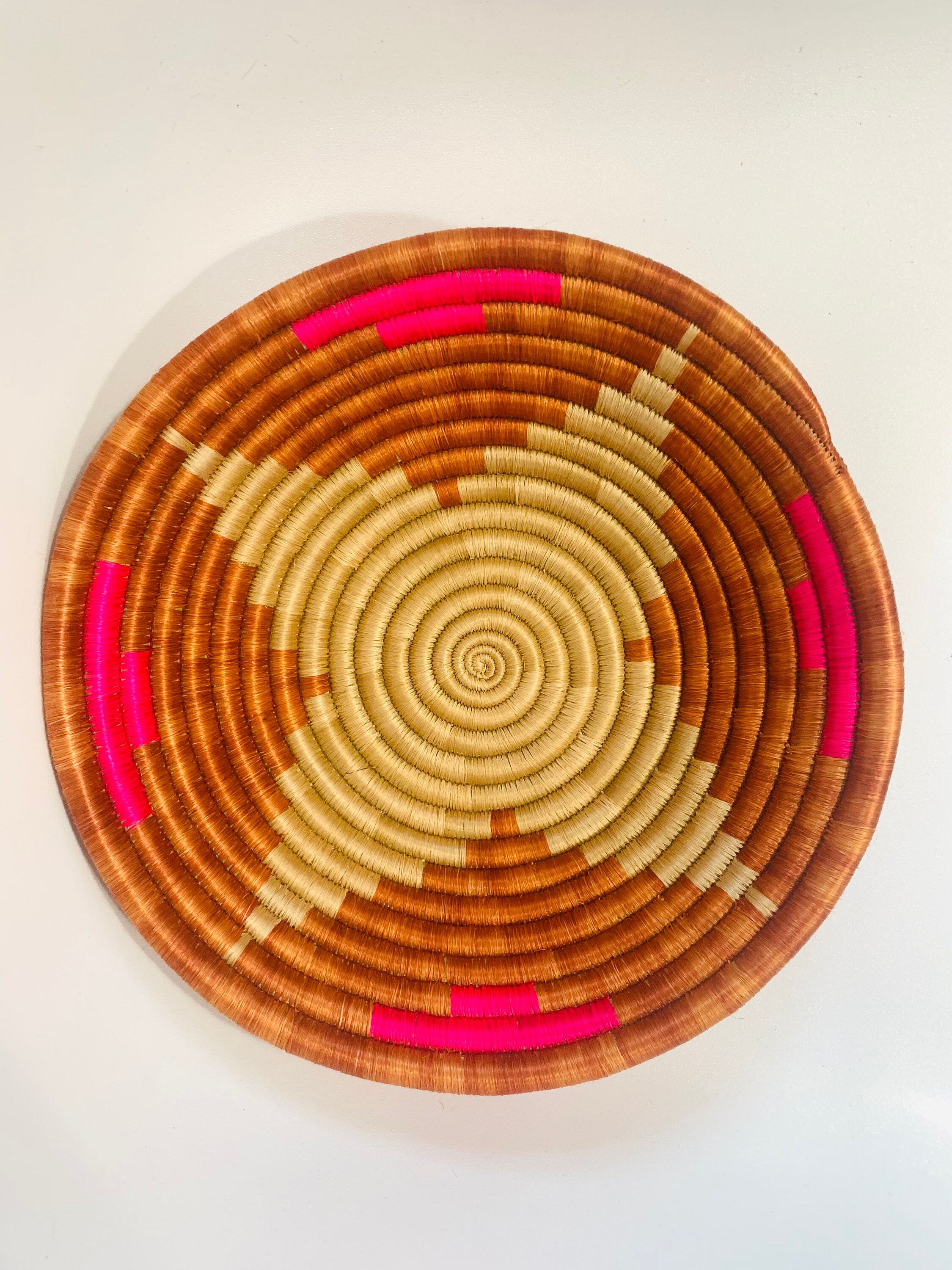 Panier Tissé Africain // Panier Mural Ethnique Coupe Artisanale à Motifs Colorés