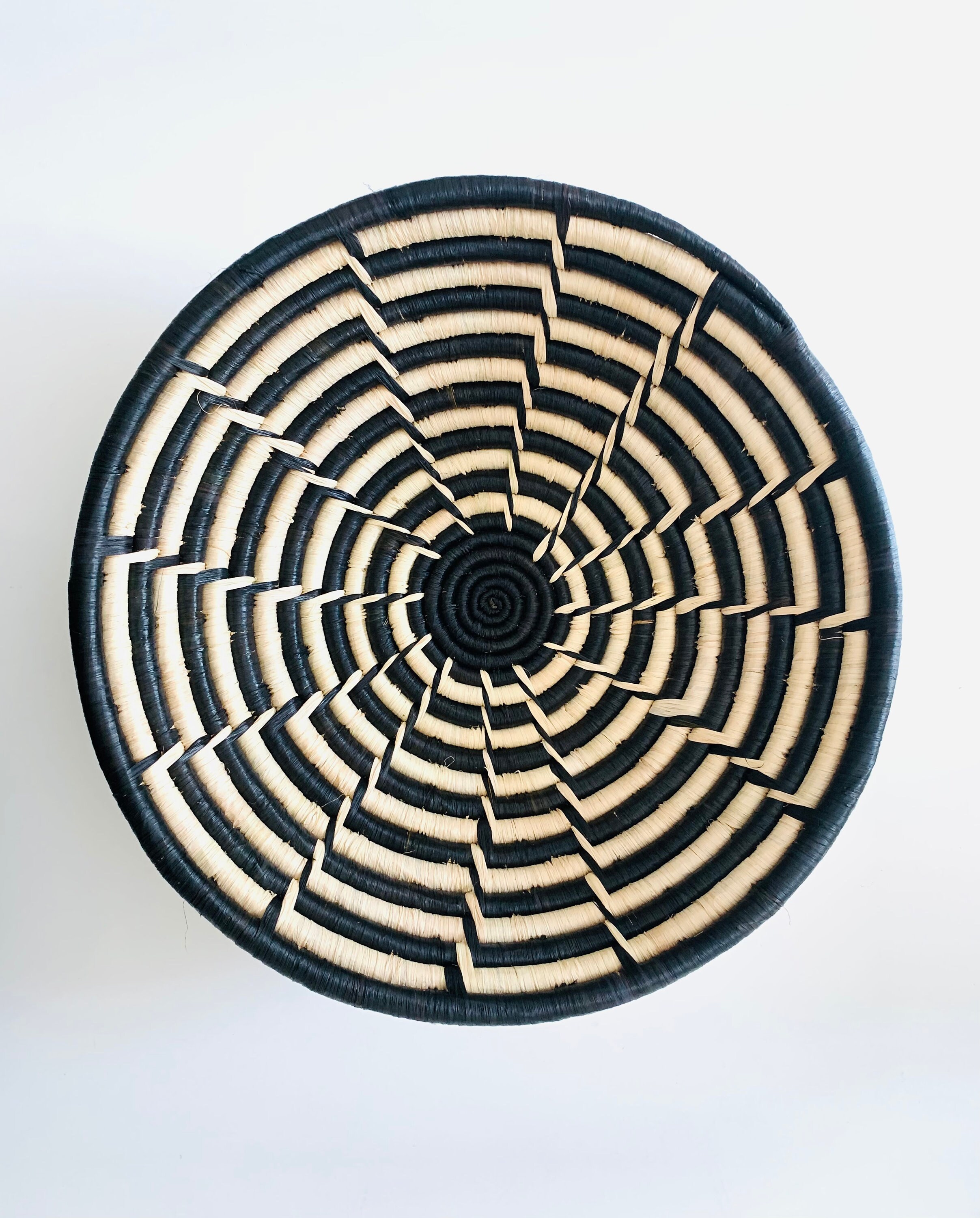 Grand Panier Tissé Africain // Panier Mural Ethnique Coupe Artisanale à Motifs Colorés