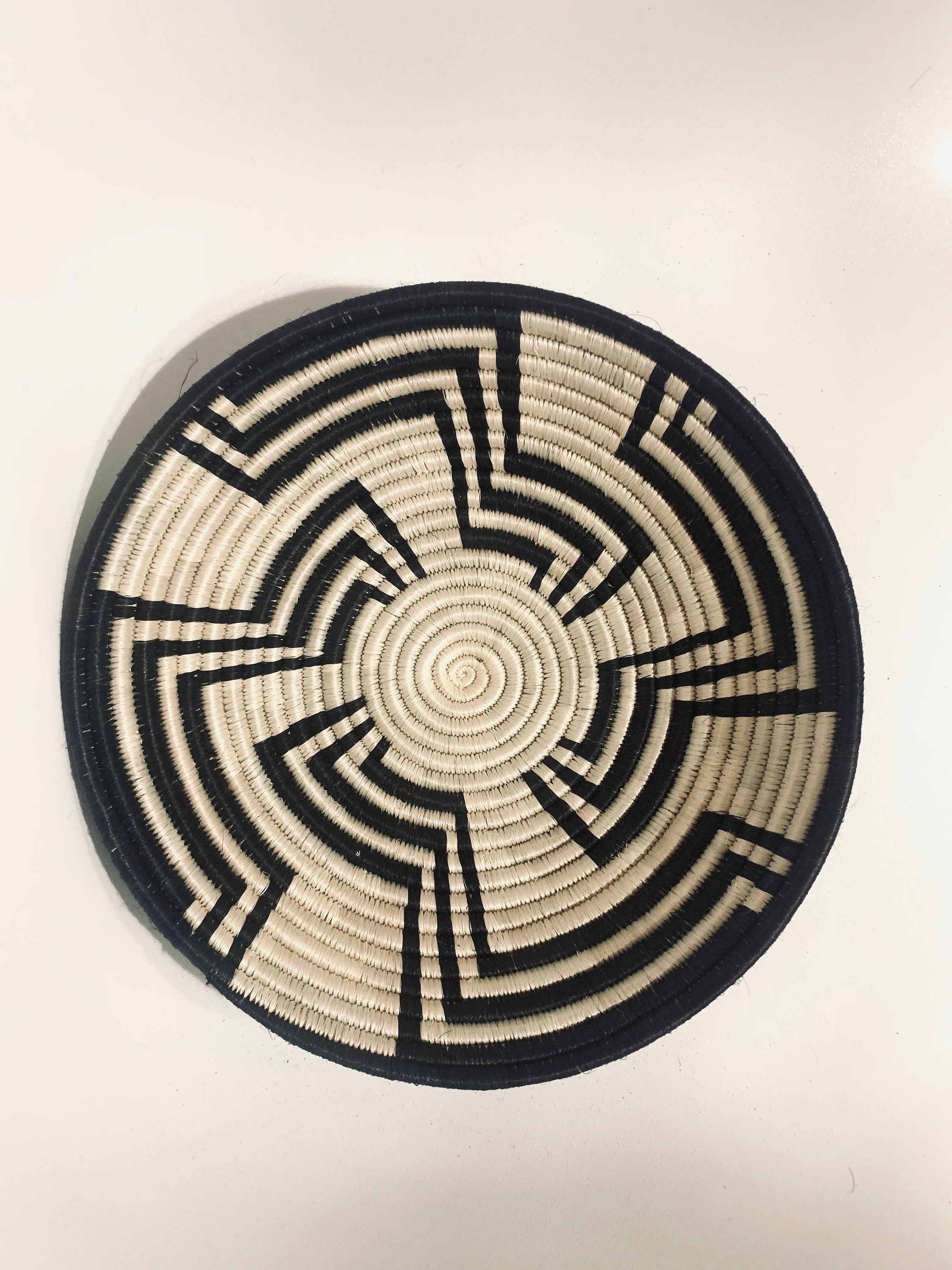 Panier Tissé Africain // Panier Mural Ethnique Coupe Artisanale à Motifs Colorés