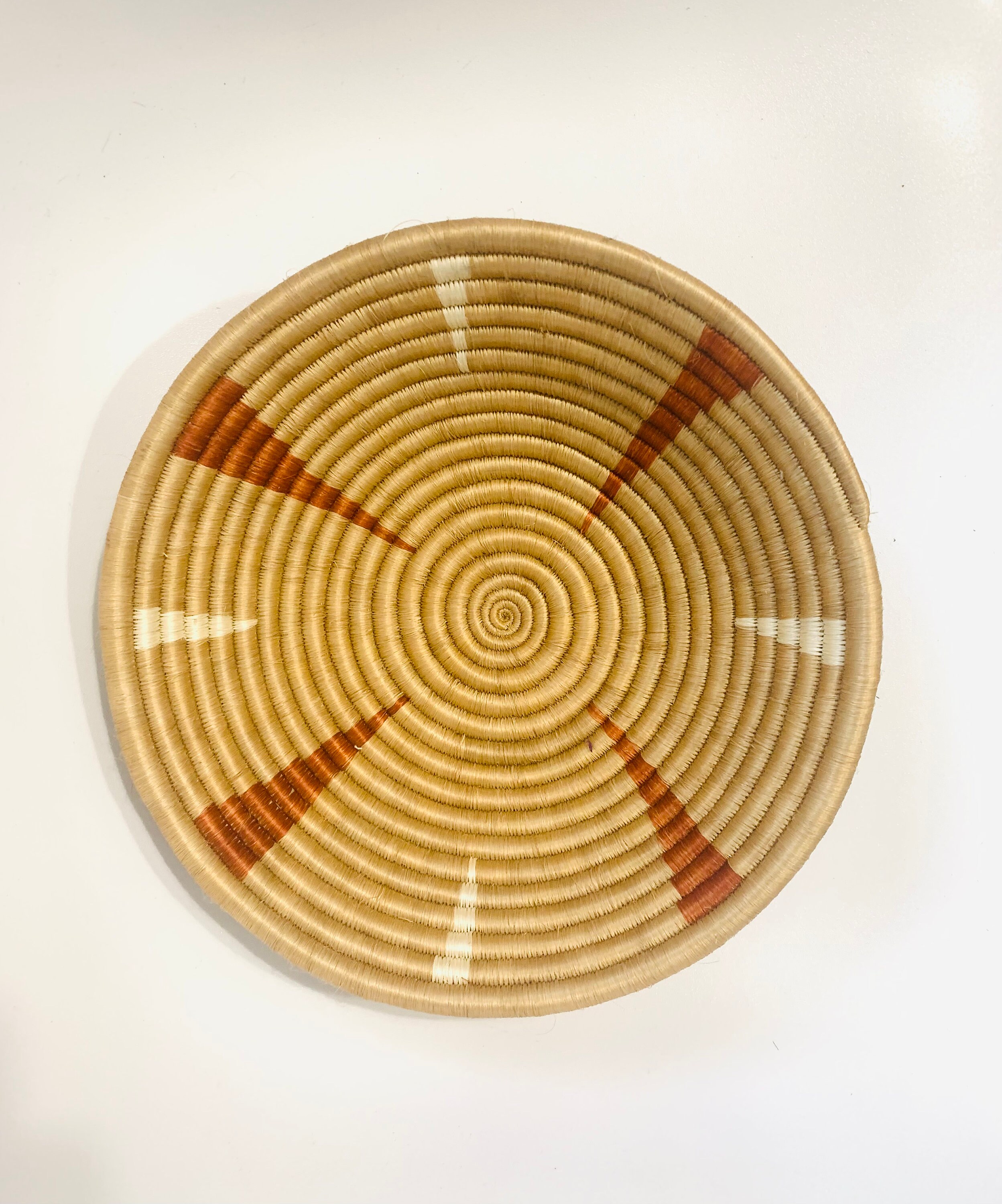 Panier Tissé Africain // Panier Mural Ethnique Coupe Artisanale à Motifs Colorés