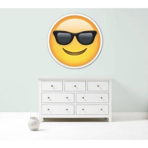 EMOJI SONNENBRILLE COOL Riesen Wand Kunst Sticker Kit Aufkleber Wandbild Grafik Emoticon Mädchen Jungen Schlafzimmer