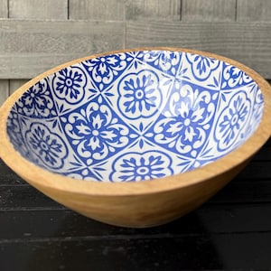 Mango Wood Bowl w/ Blue and White Mosaic Enamel Lined Print, Rustic Home Decor, 10" Diameter zdjęcie 2