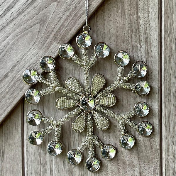 6" Snowflake Ornament, Snowy Ornament, Snowflake Hanger, Holiday Ornament, Gem Snowy Ornament, Snowflake Ornament, Gem Snowflake Decoration