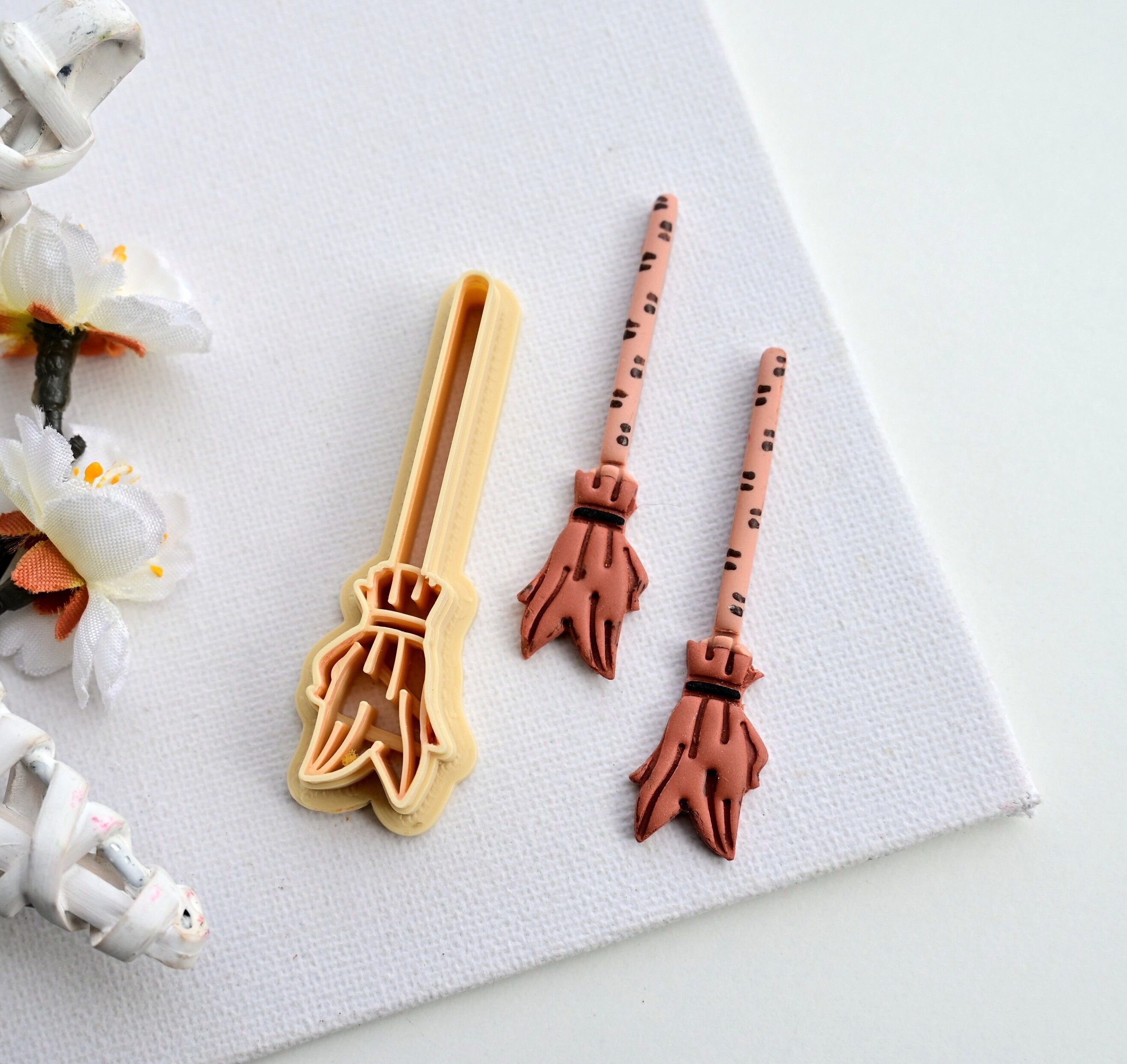 Witches Broom Polymer Clay Cutter | Halloween Cutters |fall (autumn ...