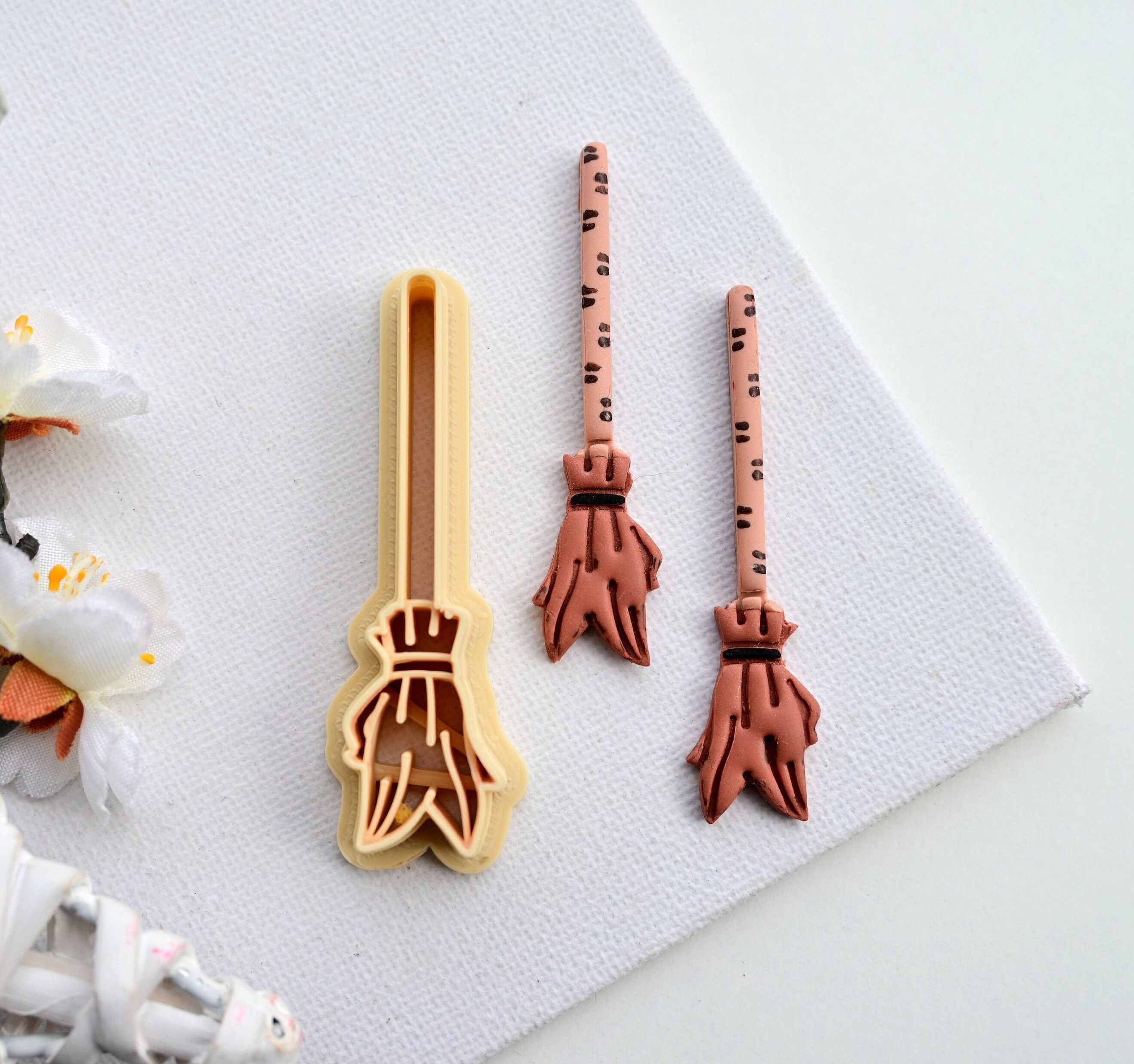 Witches Broom Polymer Clay Cutter | Halloween Cutters |fall (autumn ...