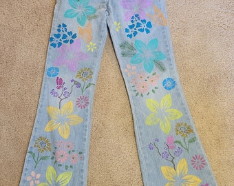 Hand Painted Girl's Size 10 Regular Jeans Brand Justice Jeans, hand painted with flowers